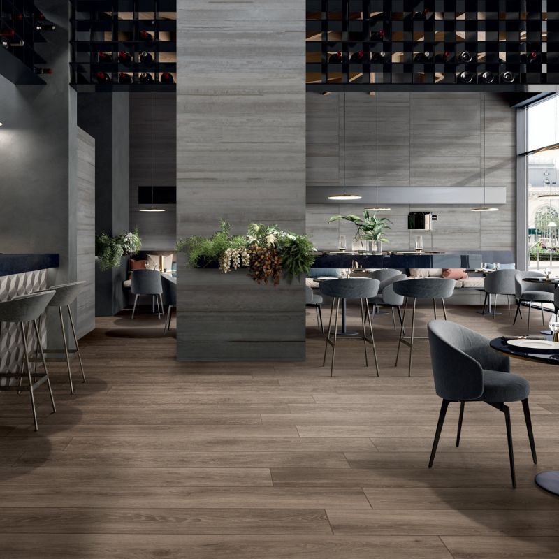 Eco Chic Brown 20x120 naturale - Gres Porcellanato di ABK - Prezzo solo €40.34! Compra ora su CEGO CERAMICHE