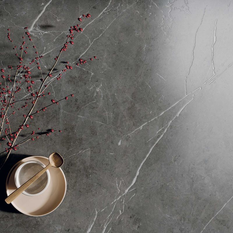 Sensi 900 Stone Grey 120x120 ant.3D - Gres Porcellanato di ABK - Prezzo solo €173.56! Compra ora su CEGO CERAMICHE