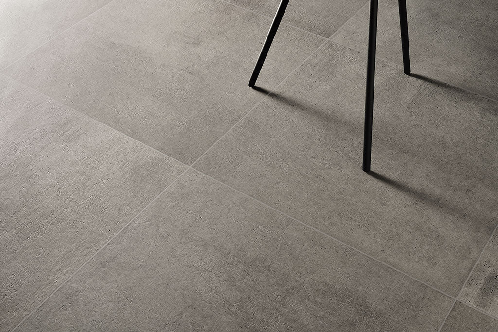Deco Dot Grigio Scuro TRIANGLE lato 60,4 - Gres Porcellanato di Fioranese - Prezzo solo €104.50! Compra ora su CEGO CERAMICHE