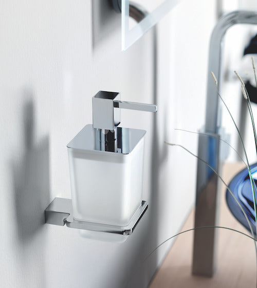 Capannoli Swing dosatore di sapone liquido da parete SW116