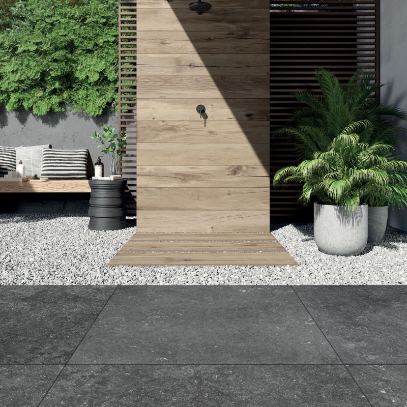 Nordik Stone Black 120x120 Nat - Gres Porcellanato di Flaviker - Prezzo solo €132.50! Compra ora su CEGO CERAMICHE