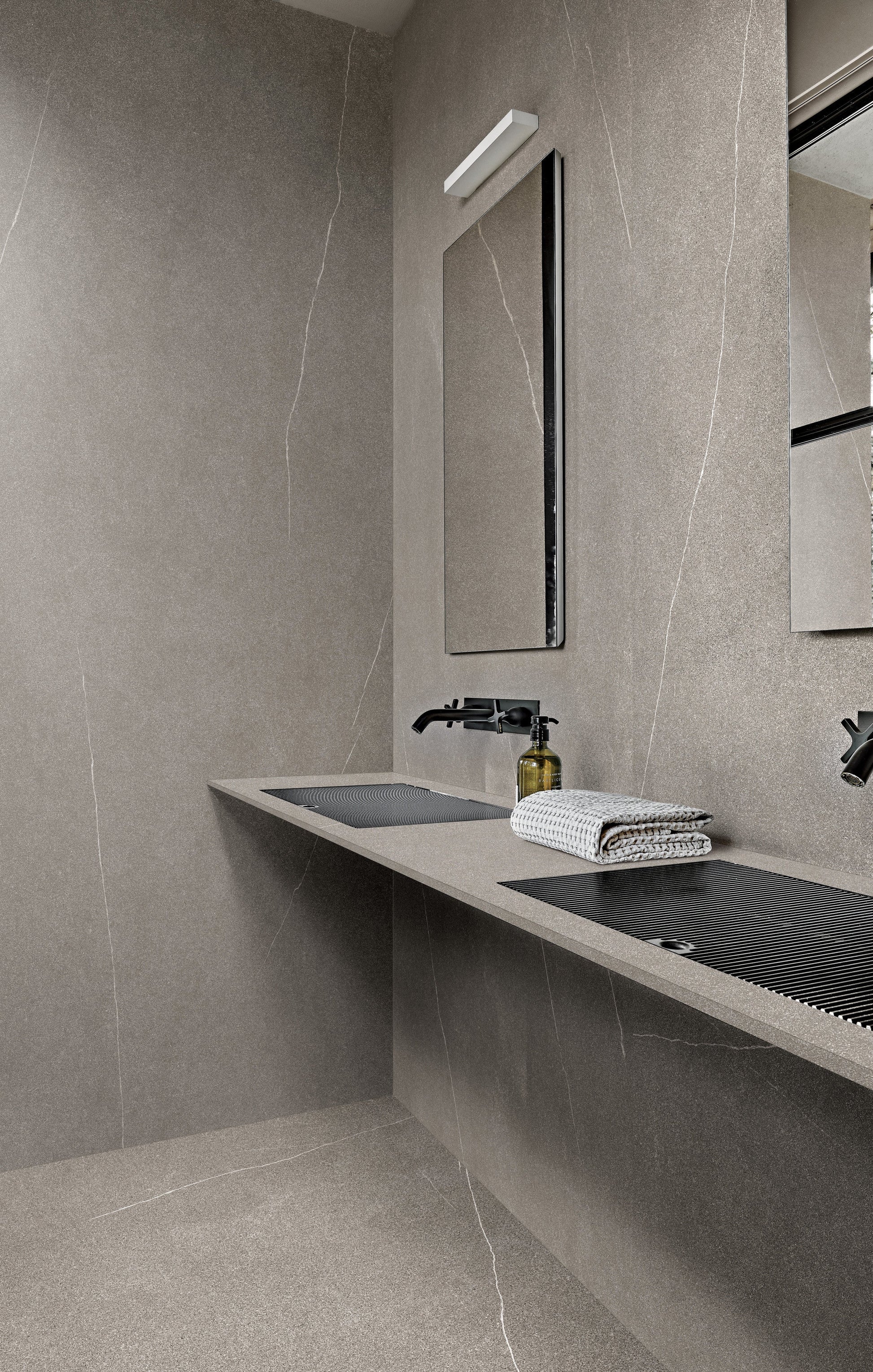 Coretech Flame Light 120x120 6mm - Gres Porcellanato di Florim - Prezzo solo €138.36! Compra ora su CEGO CERAMICHE