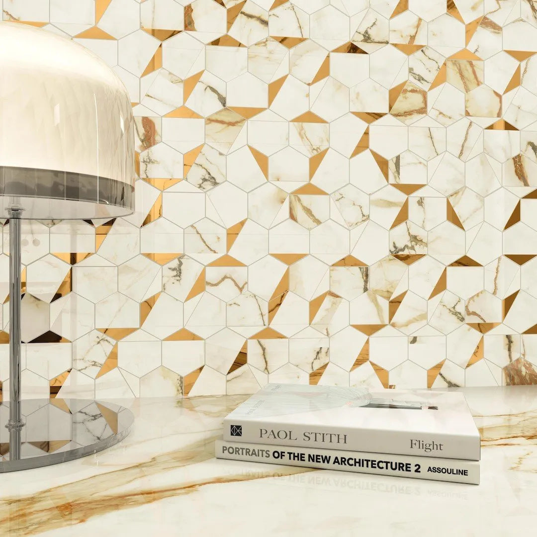 Marvel Shine Calacatta Imperiale Gold Hex Shiny 25,1x29 - Pasta Bianca di Atlas Concorde - Prezzo solo €143.32! Compra ora su CEGO CERAMICHE