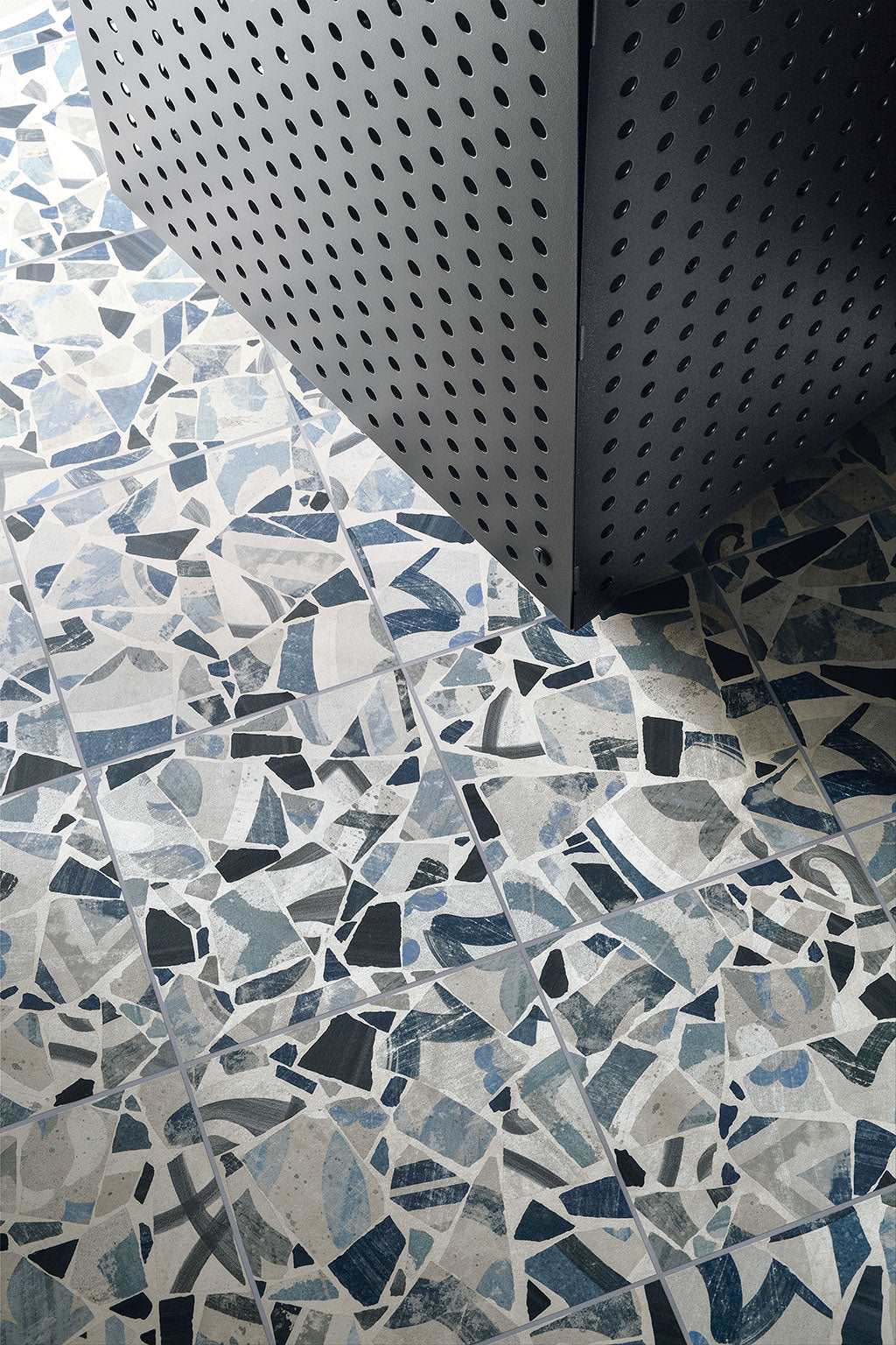 Cementine Cocci Blu 20x20 - Gres Porcellanato di Fioranese - Prezzo solo €51.85! Compra ora su CEGO CERAMICHE