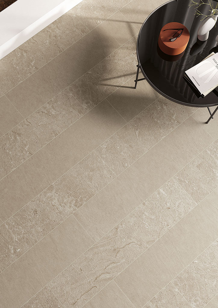 Mashup Dolomia Greige 20,13x120,8 Naturale - Gres Porcellanato di Fioranese - Prezzo solo €45.95! Compra ora su CEGO CERAMICHE