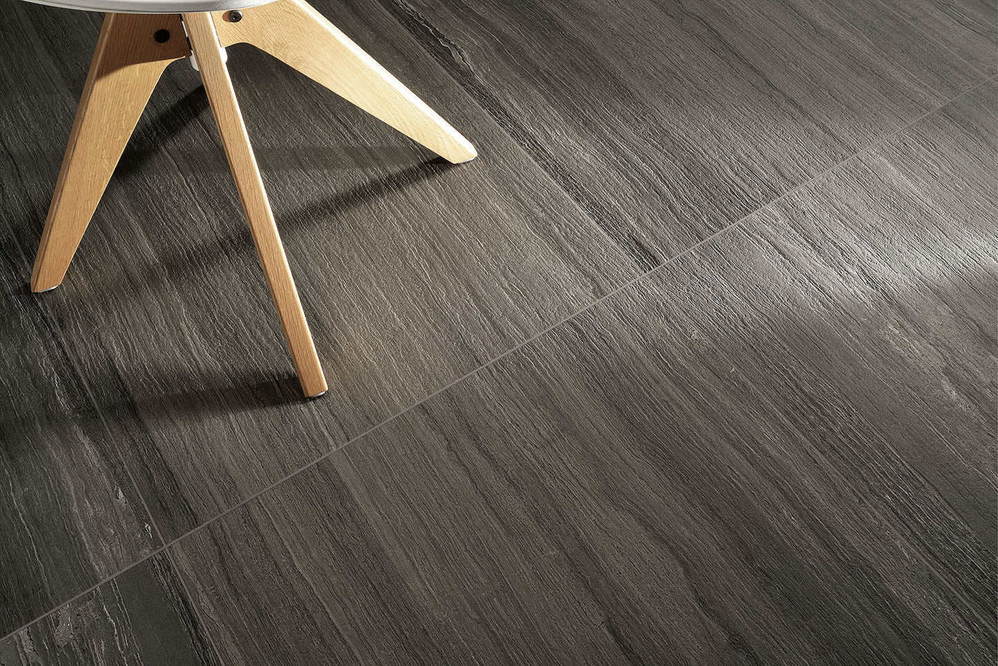 Flow Dark Grey 45x90 Naturale - Gres Porcellanato di Coem Ceramiche - Prezzo solo €43.50! Compra ora su CEGO CERAMICHE