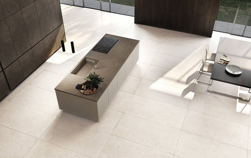 Konkrete Bianco 100x100 Grip OUTFIT2.0 - Gres Porcellanato di Castelvetro - Prezzo solo €49.96! Compra ora su CEGO CERAMICHE