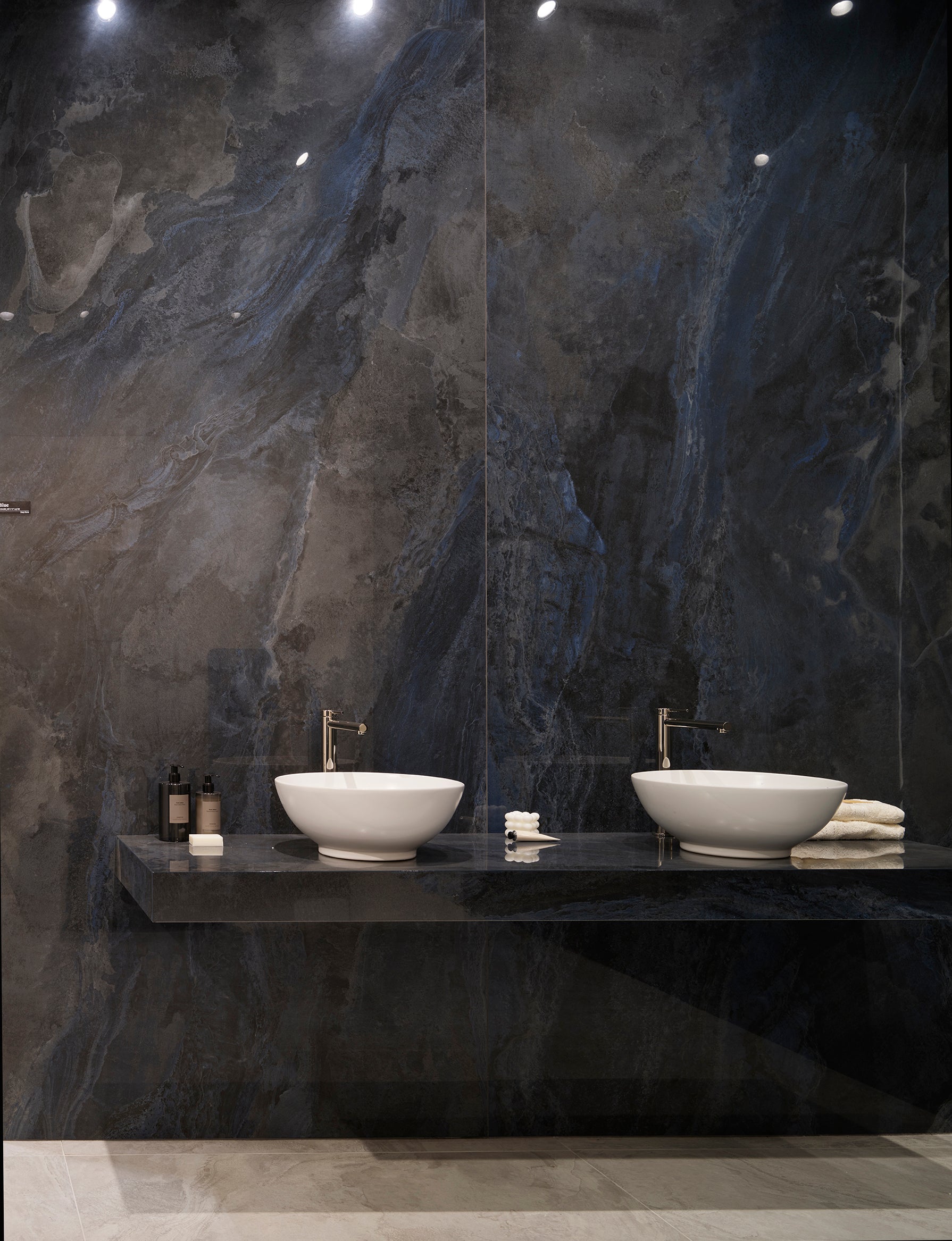 Deep Stone Blue 120x280 Lappato - Gres Porcellanato di LA FABBRICA AVA - Prezzo solo €253.13! Compra ora su CEGO CERAMICHE