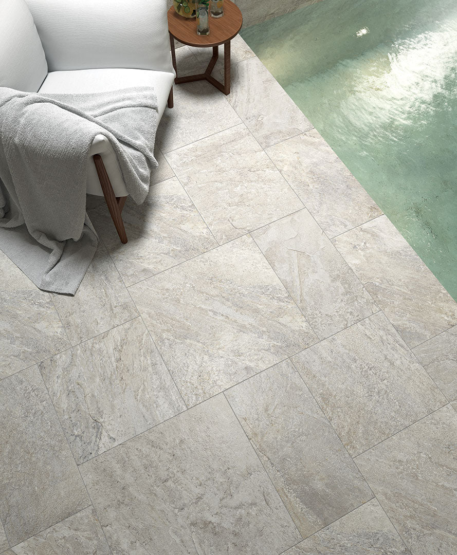 Quartz Silver 45x45 Grip - Gres Porcellanato di Castelvetro - Prezzo solo €34.83! Compra ora su CEGO CERAMICHE