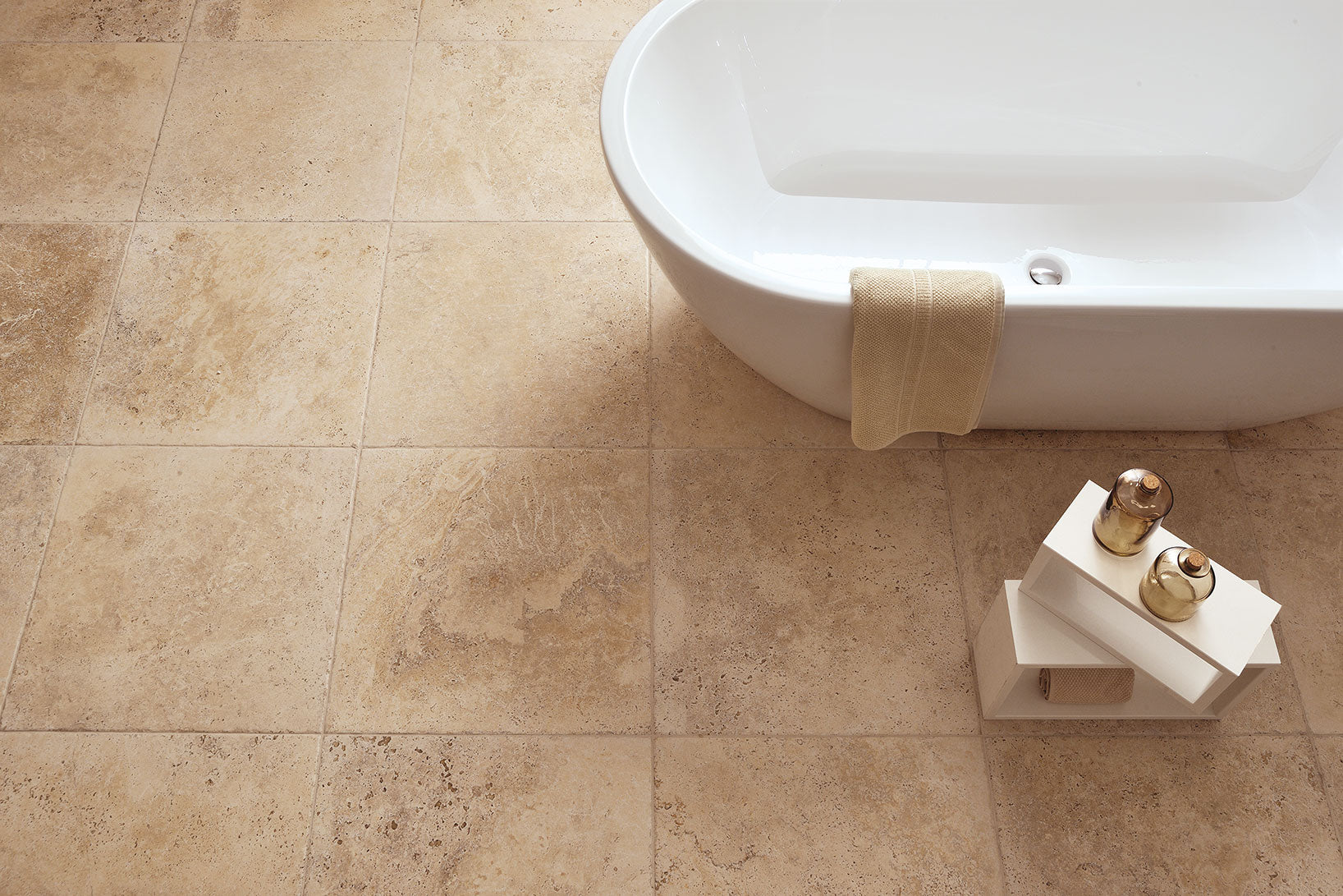 Aquitaine Beige 40,8x61,4 Esterno R11 - Gres Porcellanato di Coem Ceramiche - Prezzo solo €31.53! Compra ora su CEGO CERAMICHE