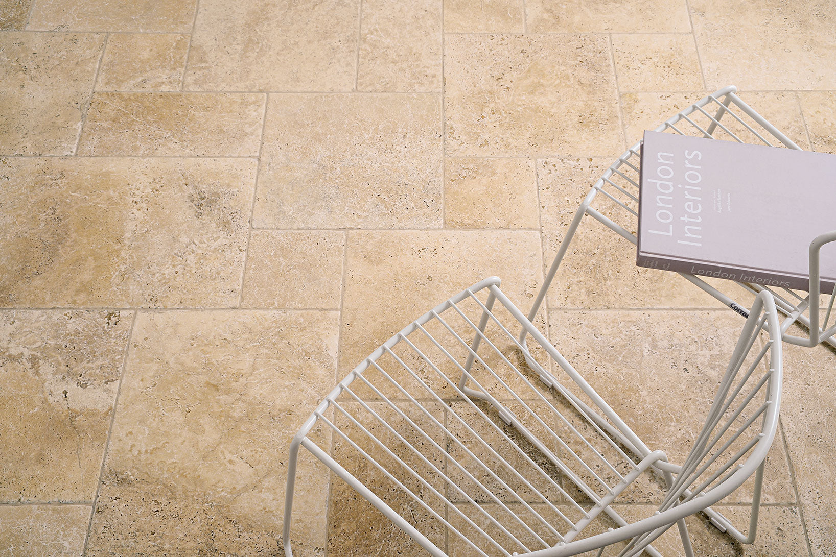 Aquitaine Beige 60,4x90,6 Naturale - Gres Porcellanato di Coem Ceramiche - Prezzo solo €53.50! Compra ora su CEGO CERAMICHE