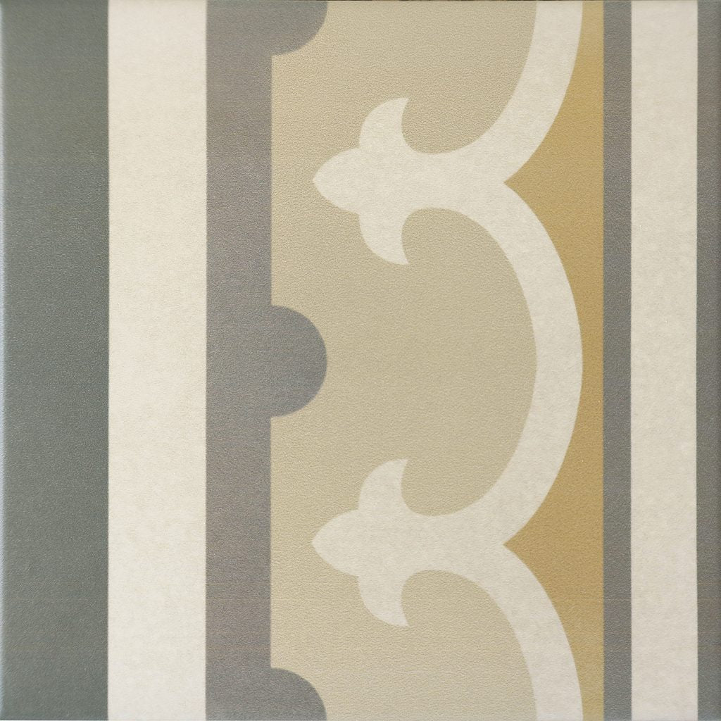 Studio One Caprice Burgundy Border 20x20