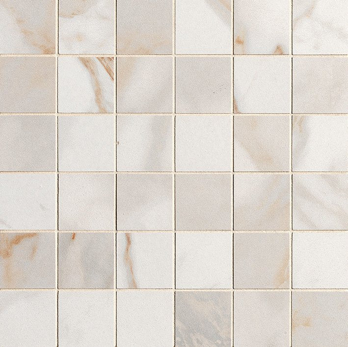 Roma Stone Calacatta Oro Macromosaico 30x30 Satin - Gres Porcellanato di Fap Ceramiche - Prezzo solo €76! Compra ora su CEGO CERAMICHE