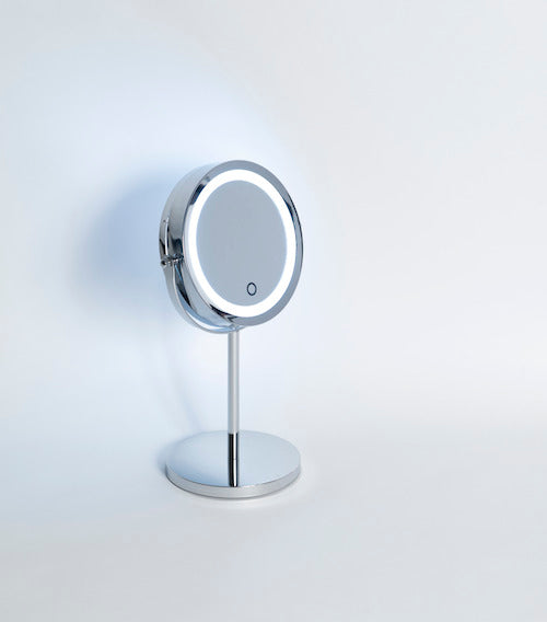 Capannoli specchio ingrand. da appoggio LED+touch 3/18