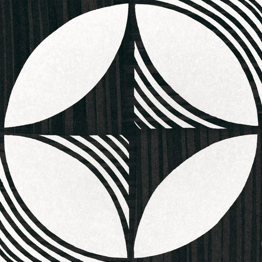 Studio One Caprice B&W Deco Compass 20x20
