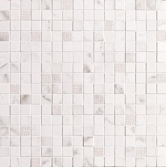 Roma Stone Carrara Delicato Mosaico 30x30 - Pasta Bianca di Fap Ceramiche - Prezzo solo €194! Compra ora su CEGO CERAMICHE