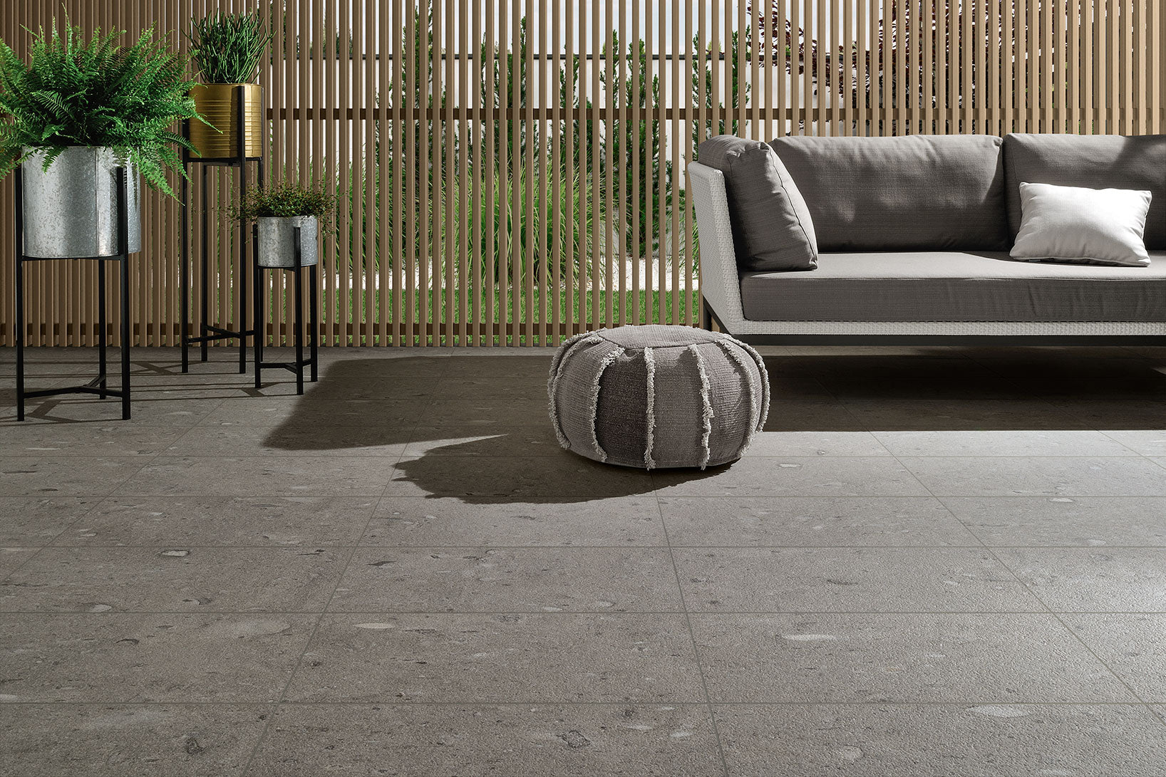 Moon Stone Dark Grey 30x60 Esterno - Gres Porcellanato di Coem Ceramiche - Prezzo solo €30! Compra ora su CEGO CERAMICHE