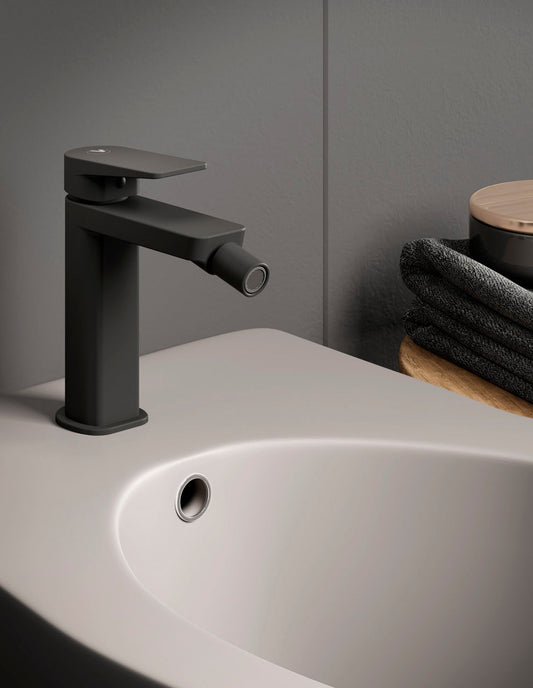 Deck Bidet Monocomando Nero Opaco Carbon - Rubinetteria di Vanitadocce - Prezzo solo €99! Compra ora su CEGO CERAMICHE